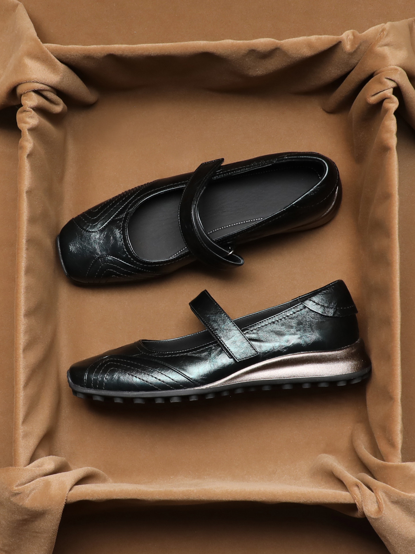 Street Fashion Shoes - SHOEBOX 벨크로 웨지힐, 중간 높이 굽,