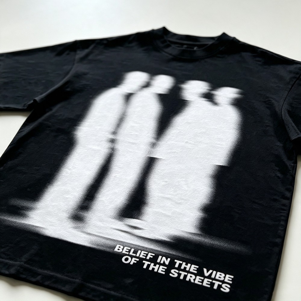 Blurry Silhouette Street Vibe  - Street Fashion Urban 리뷰 및 가격